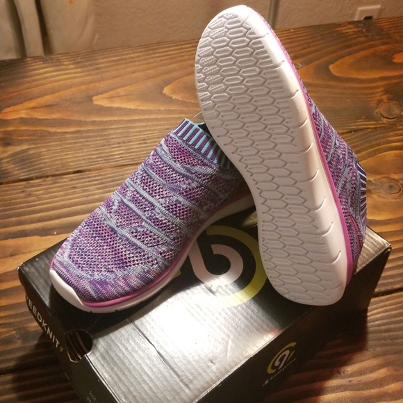 Champion Lightweight Training Shoes - Picture 2 of 3